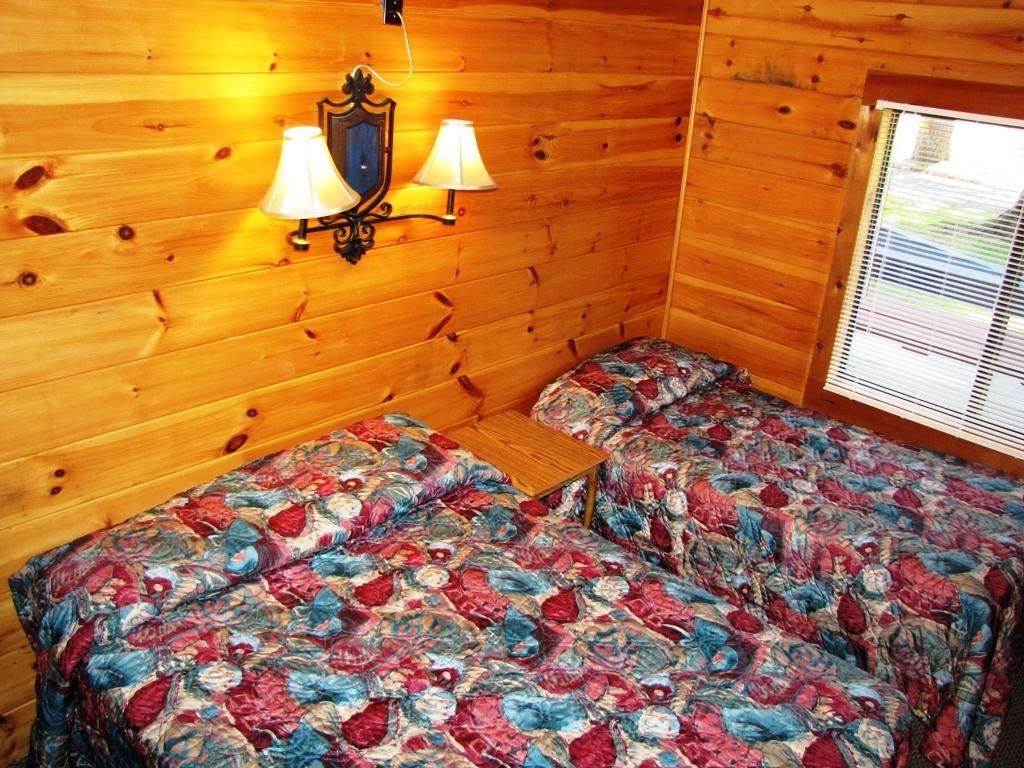 Depe Dene Resort Lake George Zimmer foto