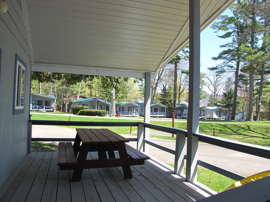 Depe Dene Resort Lake George Zimmer foto